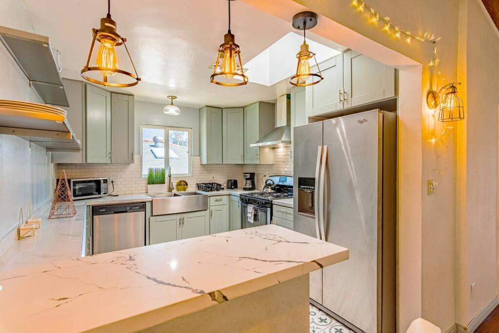 12-Guest 4-Br Spacious Home With Large Backyard, 4-Car Parking ซานดิเอโก ภายนอก รูปภาพ